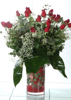  Tekirdağ online çiçekçi , çiçek siparişi  11 adet kirmizi gül ve cam yada mika vazo tanzim